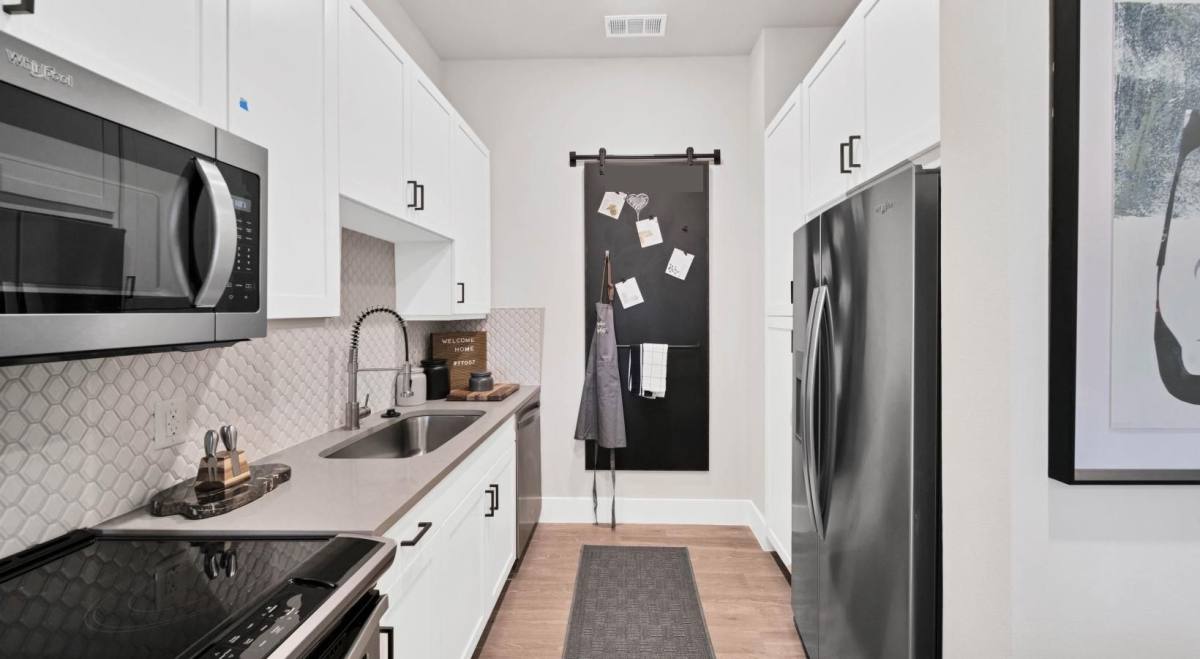 Apartment for rent at 2000 Taylor St #TRHS1, Houston, TX 77007