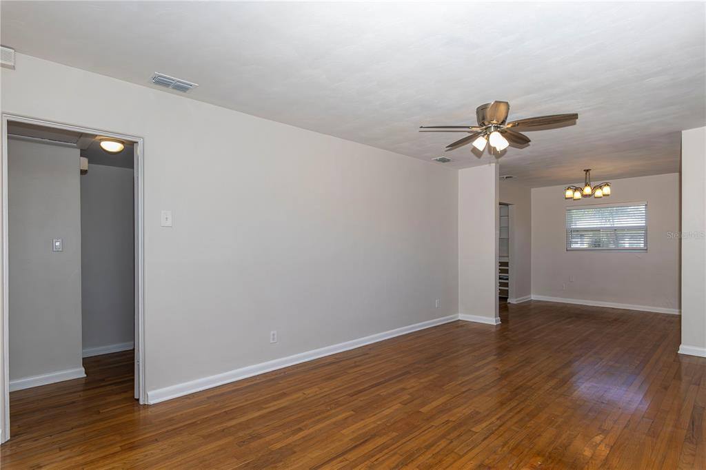 Apartment for rent at 776 Carew Ave #776, Orlando, FL 32804