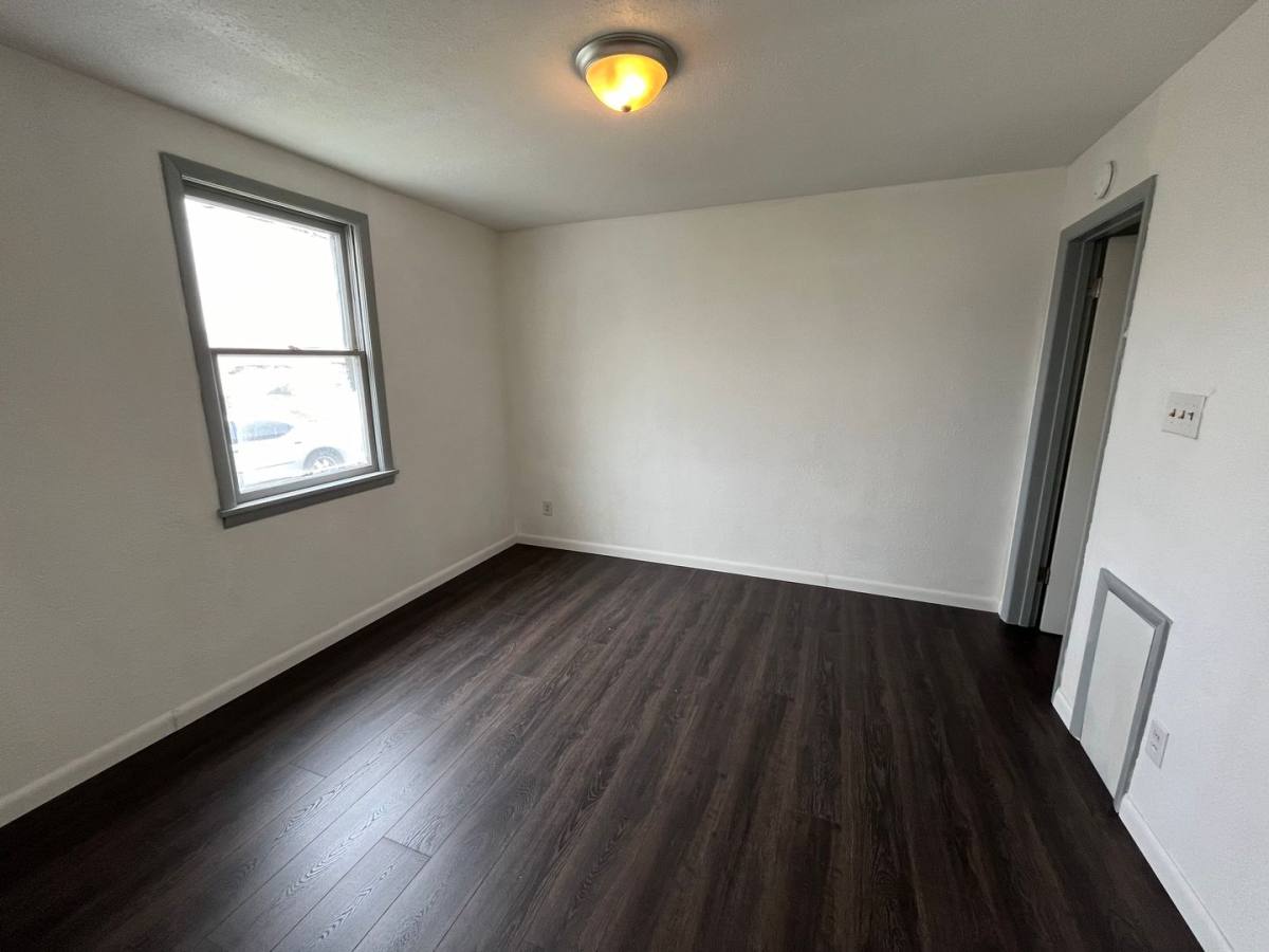 Apartment for rent at 102 Andrew, Jerseyville, IL 62052
