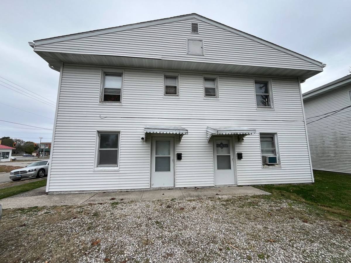 Apartment for rent at 102 Andrew, Jerseyville, IL 62052