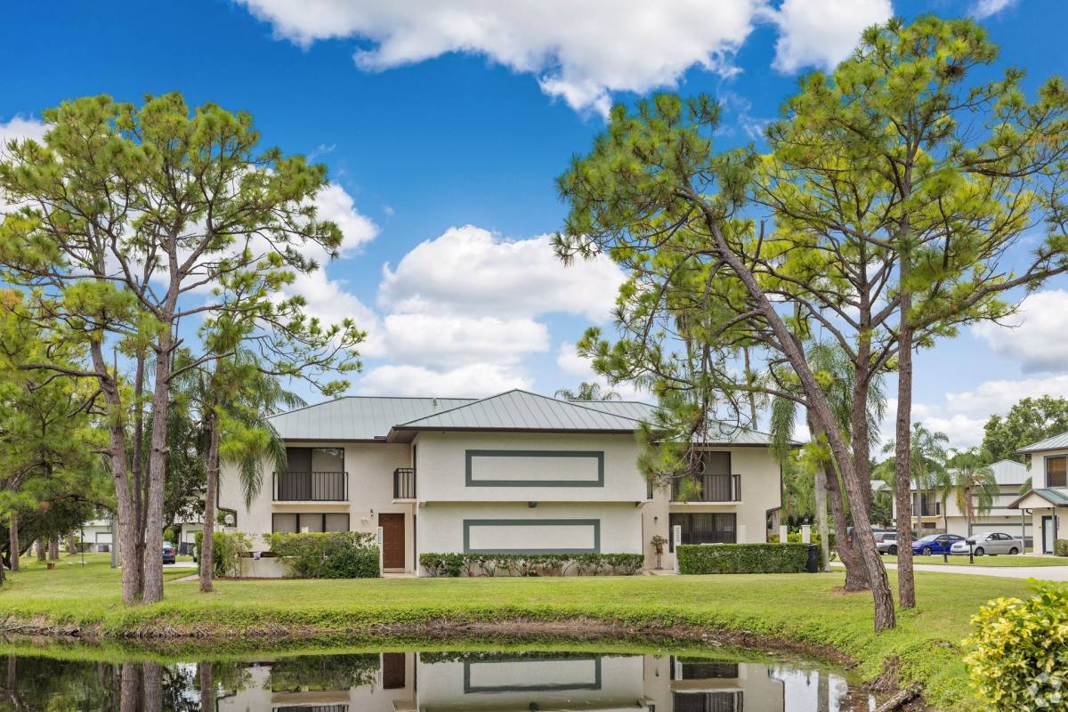 Apartment for rent at 3257 SE Brook St, Stuart, FL 34997