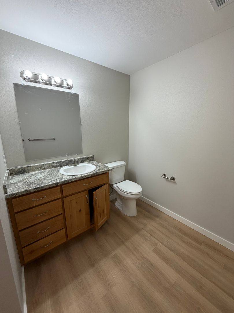 Apartment for rent at 2901-2906 Sandstone Rd, Carthage, MO 64836