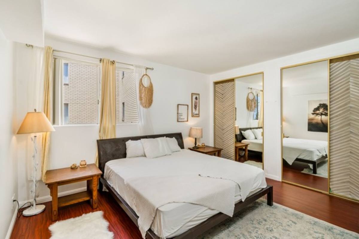 Apartment for rent at 1377 S Beverly Glen Blvd, Los Angeles, CA 90024