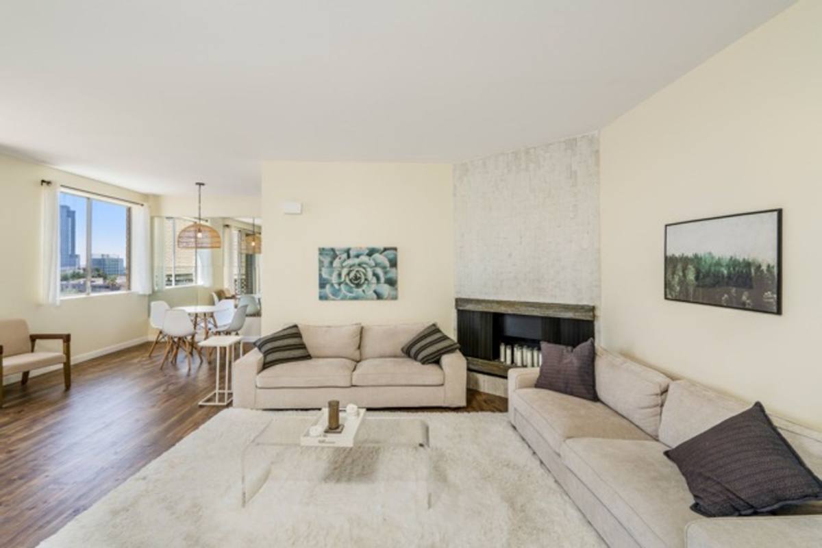 Apartment for rent at 1377 S Beverly Glen Blvd, Los Angeles, CA 90024