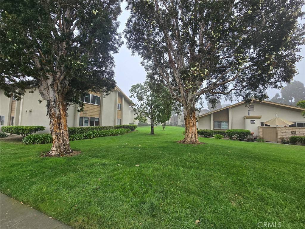 Condo for rent at 8933 Biscayne Court #8933221G, Huntington Beach, CA 92646