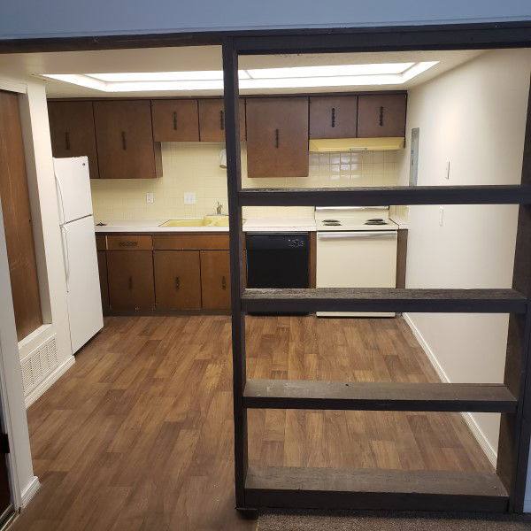 Apartment for rent at 2021 W 27th St #6, Lawrence, KS 66046