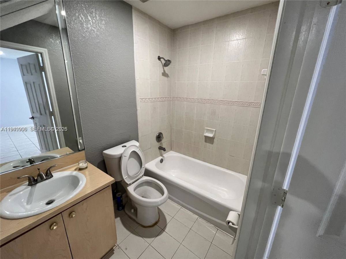 Townhouse for rent at 10644 NW 87th Court #106, Hialeah, FL 33018