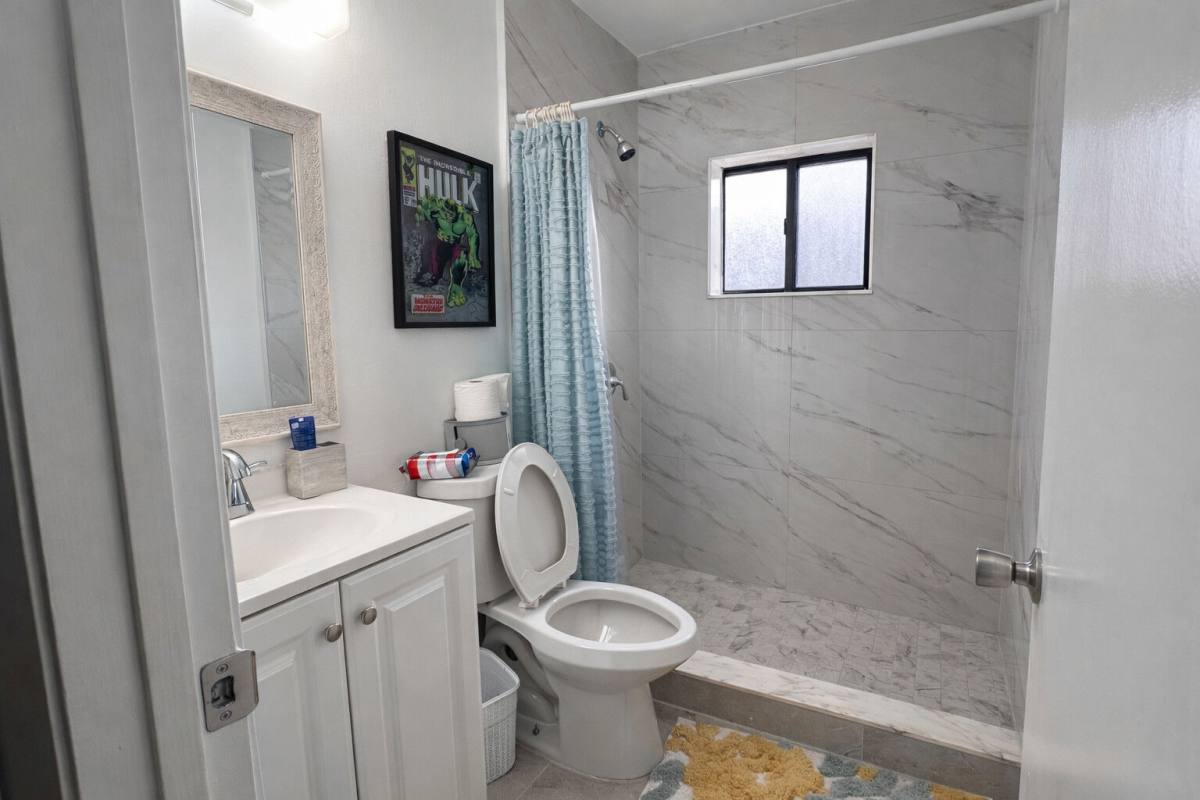Condo for rent at 2871 W 76th St #201, Hialeah, FL 33018
