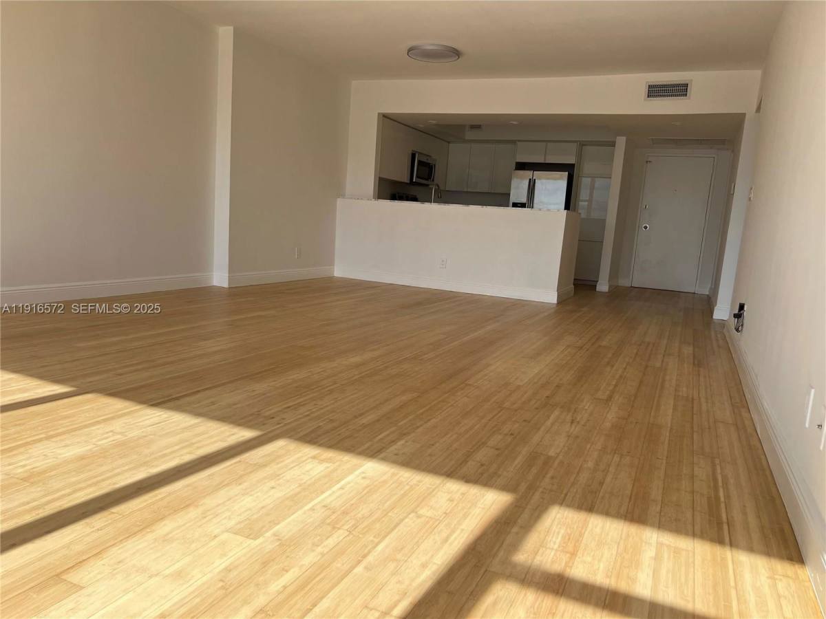 Condo for rent at 5600 Collins Ave #17-T, Miami Beach, FL 33140