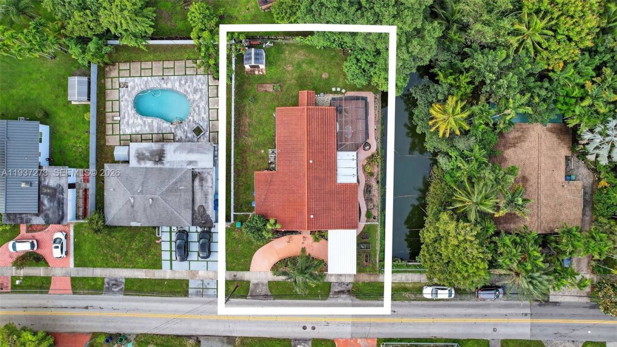 House for rent at 2500 NE 209th Terrace, Miami, FL 33180