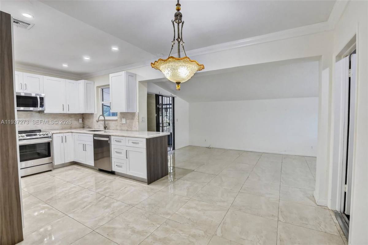 House for rent at 2500 NE 209th Terrace, Miami, FL 33180