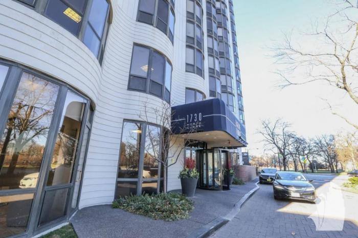 Townhouse for rent at 1730 N Clark St #1409, Chicago, IL 60614