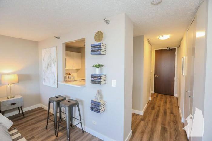 Townhouse for rent at 1730 N Clark St #1409, Chicago, IL 60614