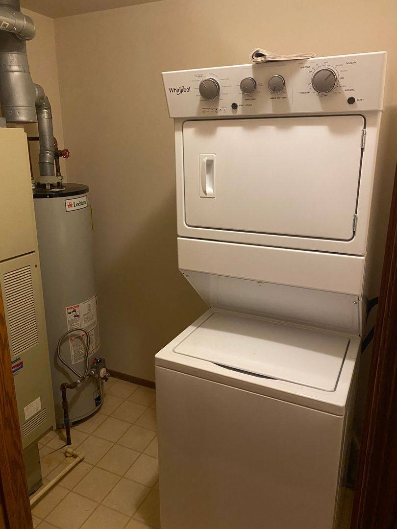 Apartment for rent at 5200 Pointe Dr, East China, MI 48054