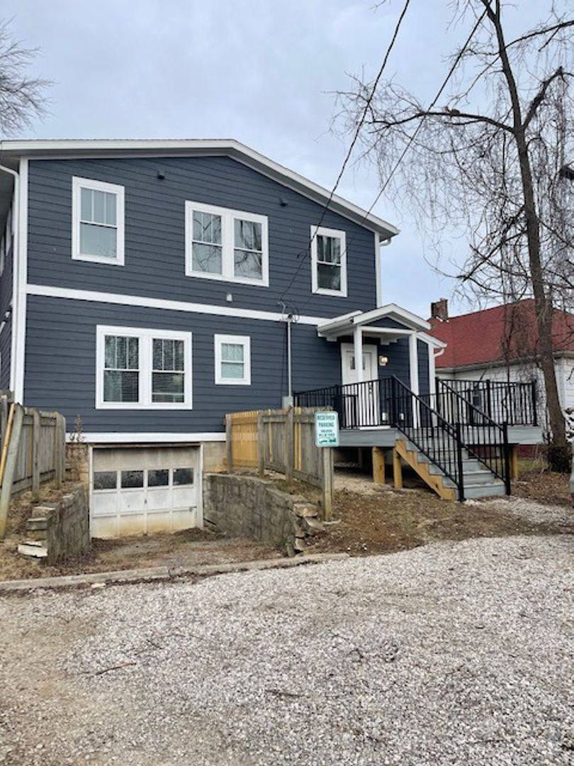 Apartment for rent at 426 E 10th, Bloomington, IN 47408