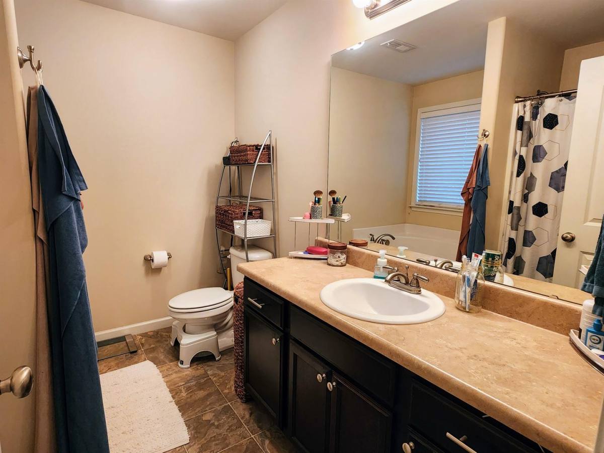 House for rent at 612 Sandstone Dr, Seneca, SC 29678