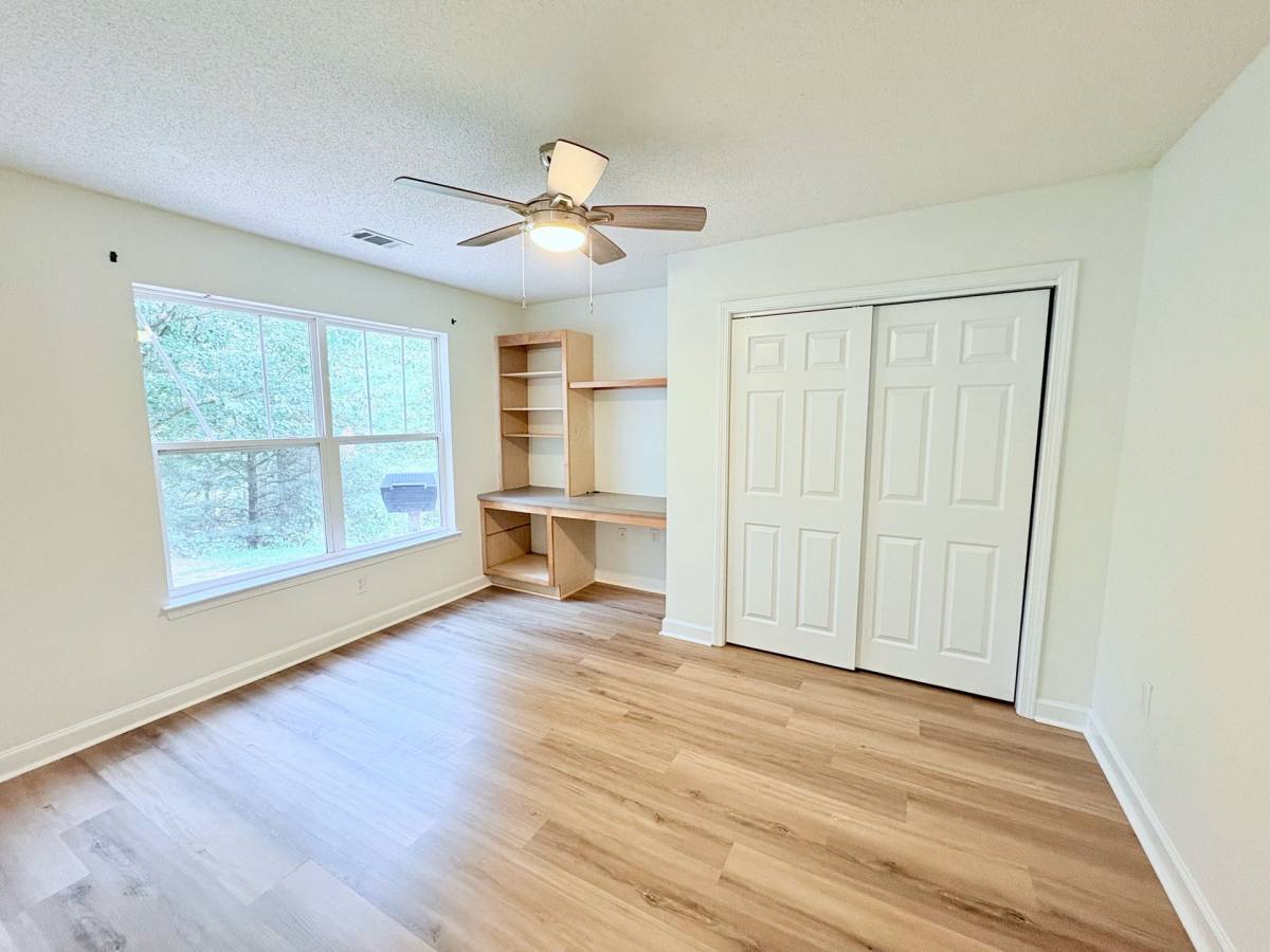 Apartment for rent at 201 Harts Cove Way, Seneca, SC 29678