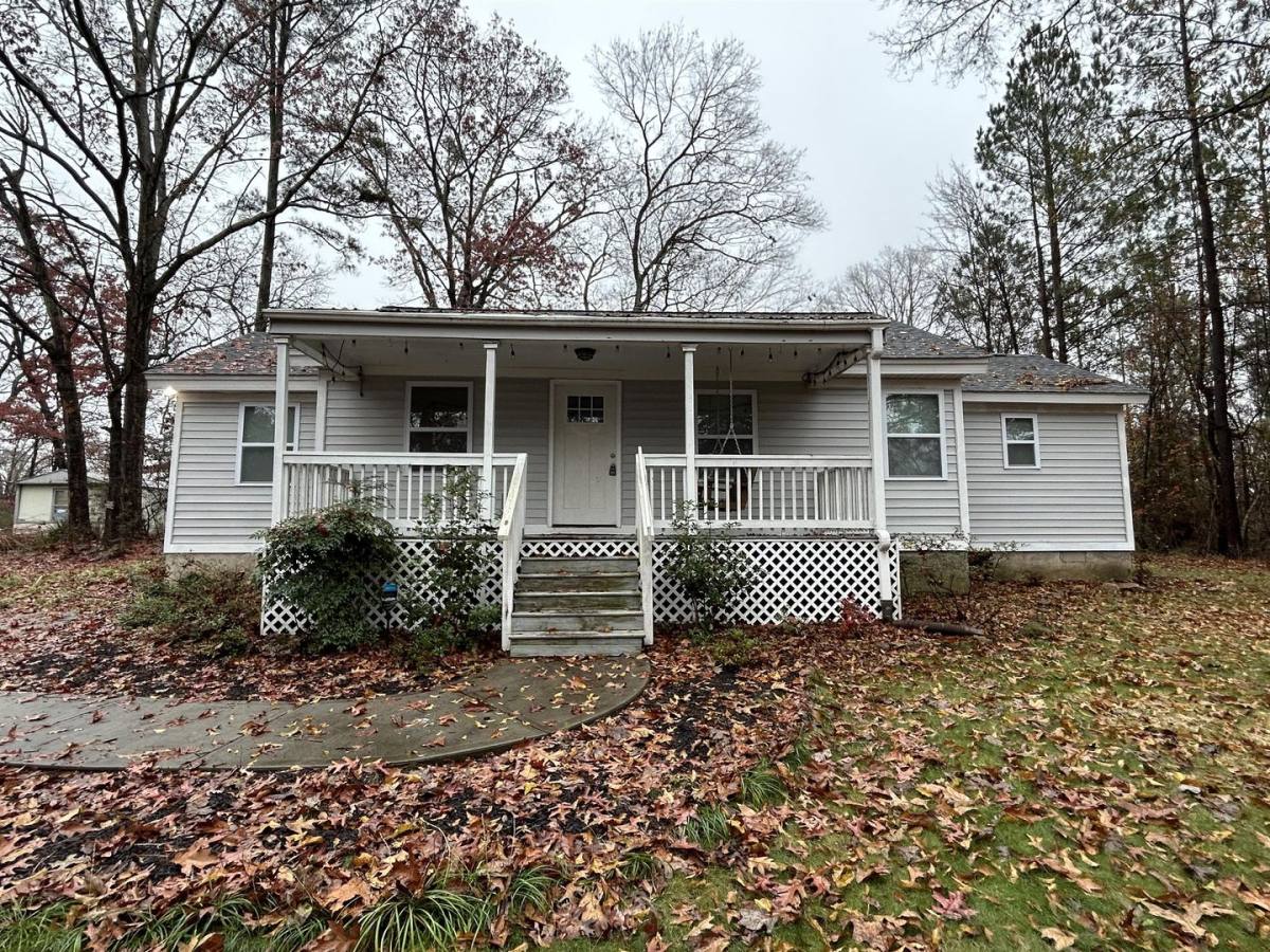 House for rent at 121 Walker St, Clemson, SC 29631