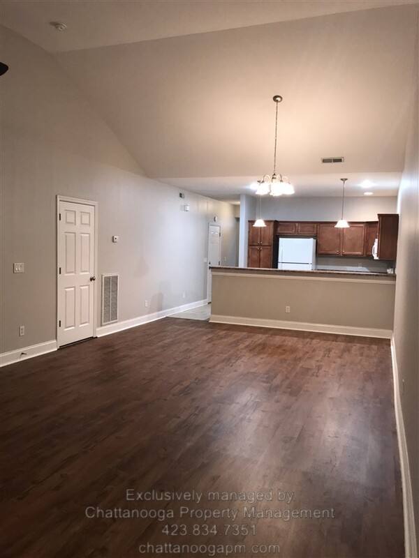 Townhouse for rent at 2704 Stone Trace Dr, Chattanooga, TN 37421