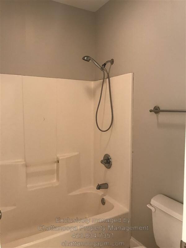 Townhouse for rent at 2704 Stone Trace Dr, Chattanooga, TN 37421