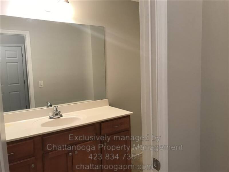 Townhouse for rent at 2704 Stone Trace Dr, Chattanooga, TN 37421