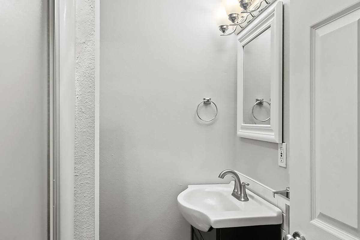 Apartment for rent at 415 Fawcett Ave, Tacoma, WA 98402