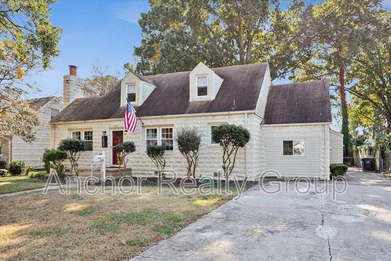 House for rent at 1839 Edgewood Ave, Norfolk, VA 23503