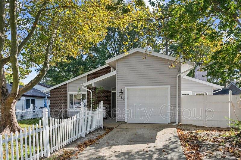 Townhouse for rent at 630 Orangewood Dr, Virginia Beach, VA 23453
