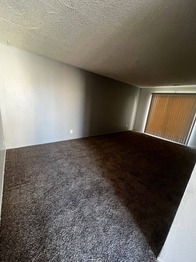 Apartment for rent at 11951 Chamberlaine Way, Adelanto, CA 92301