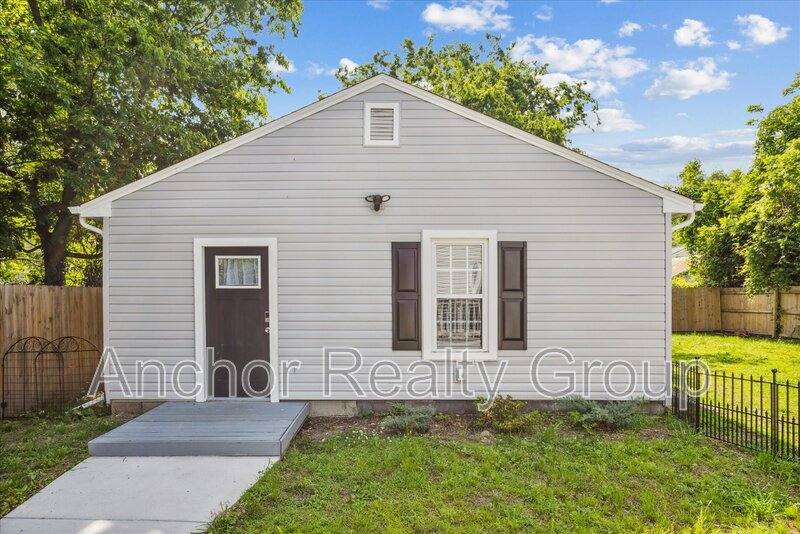 House for rent at 250 N 4th St #2, Hampton, VA 23664