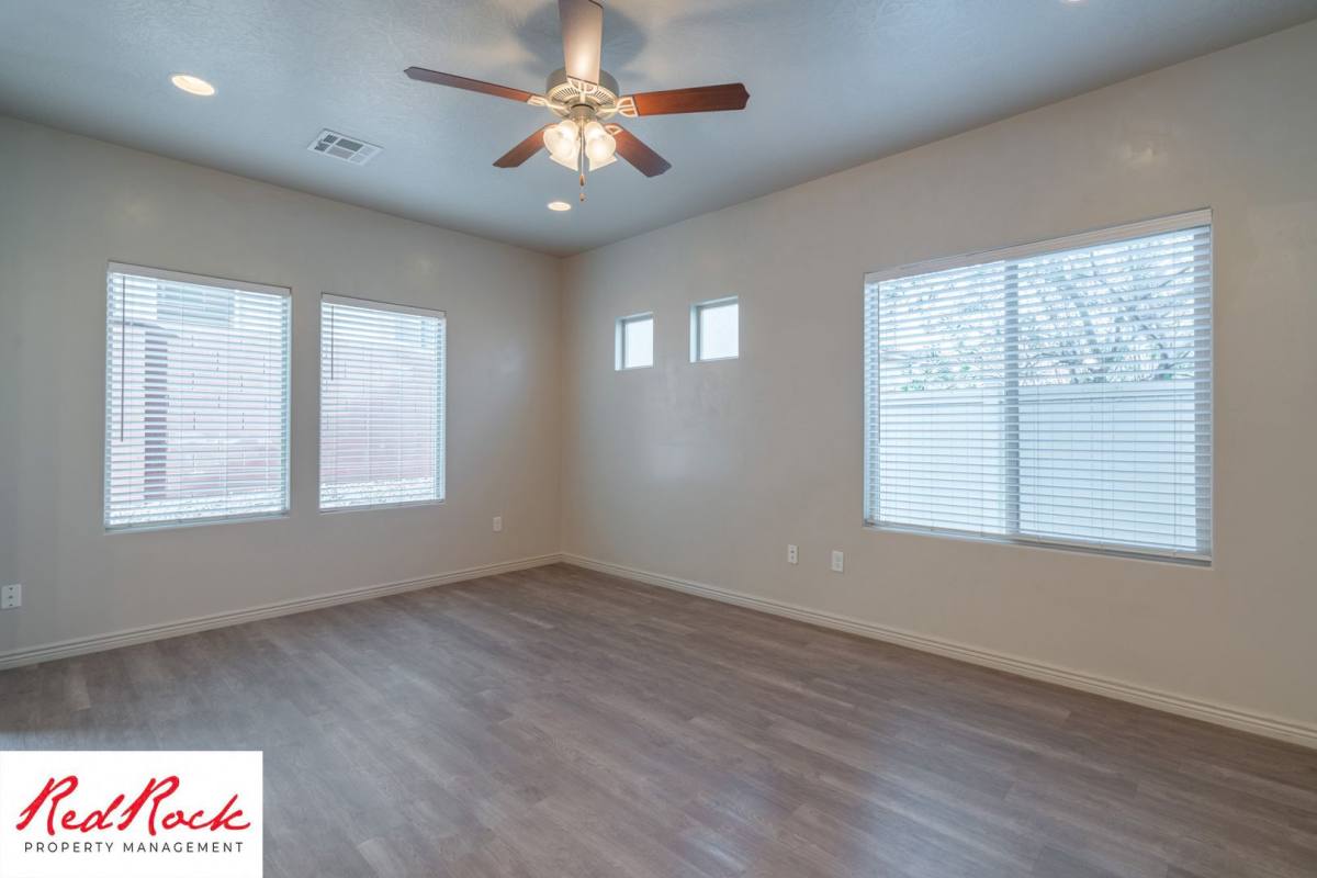 House for rent at 325 N Red Stone Rd, Washington, UT 84780