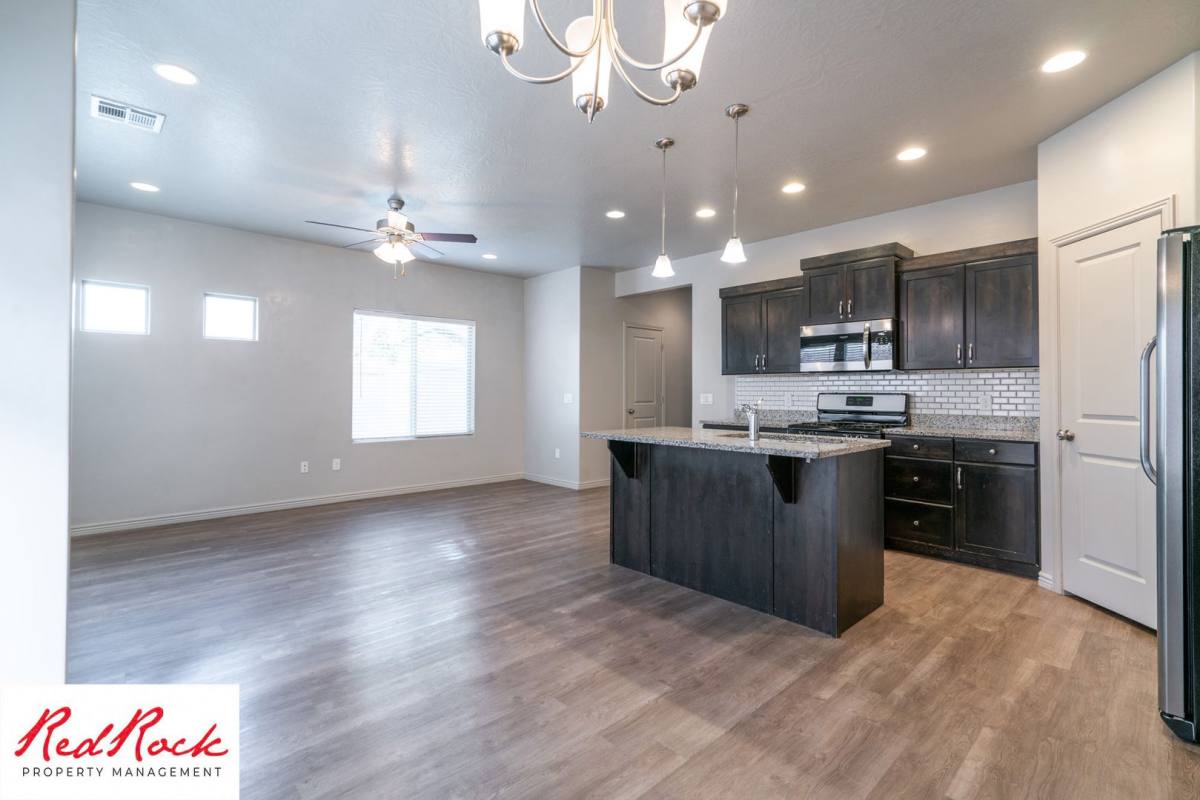 House for rent at 325 N Red Stone Rd, Washington, UT 84780