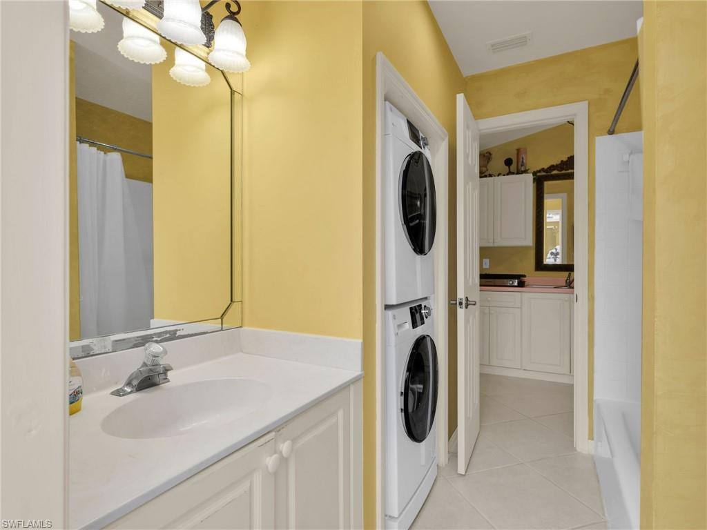 Apartment for rent at 3790 1st Ave NW, Naples, FL 34120