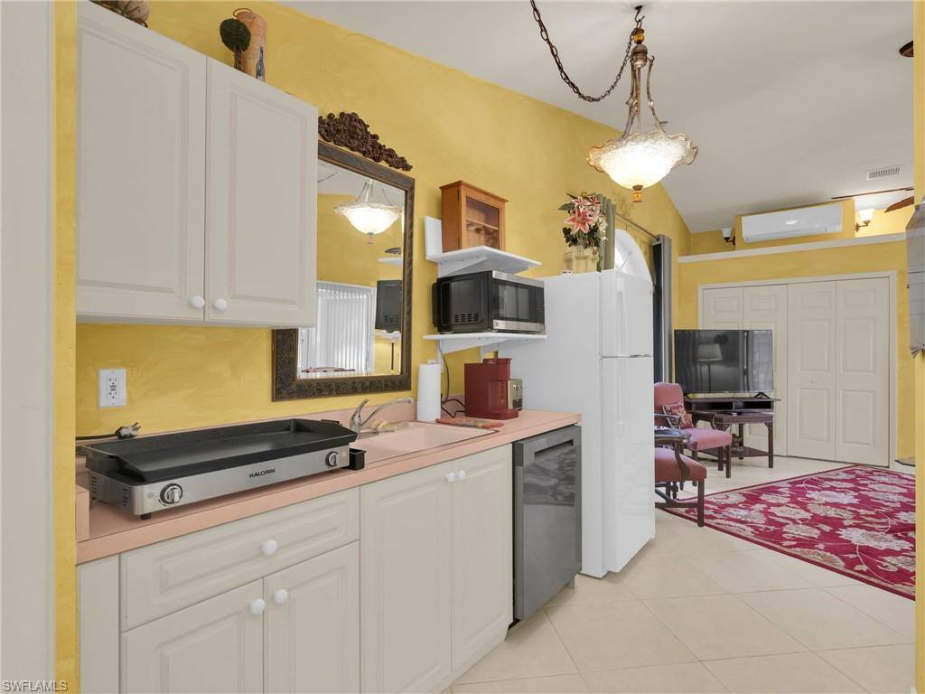 Apartment for rent at 3790 1st Ave NW, Naples, FL 34120