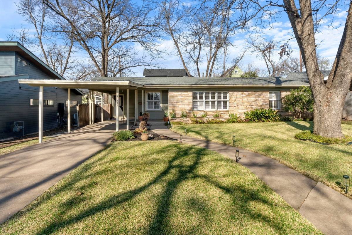 House for rent at 1000 Arcadia Ave, Austin, TX 78757