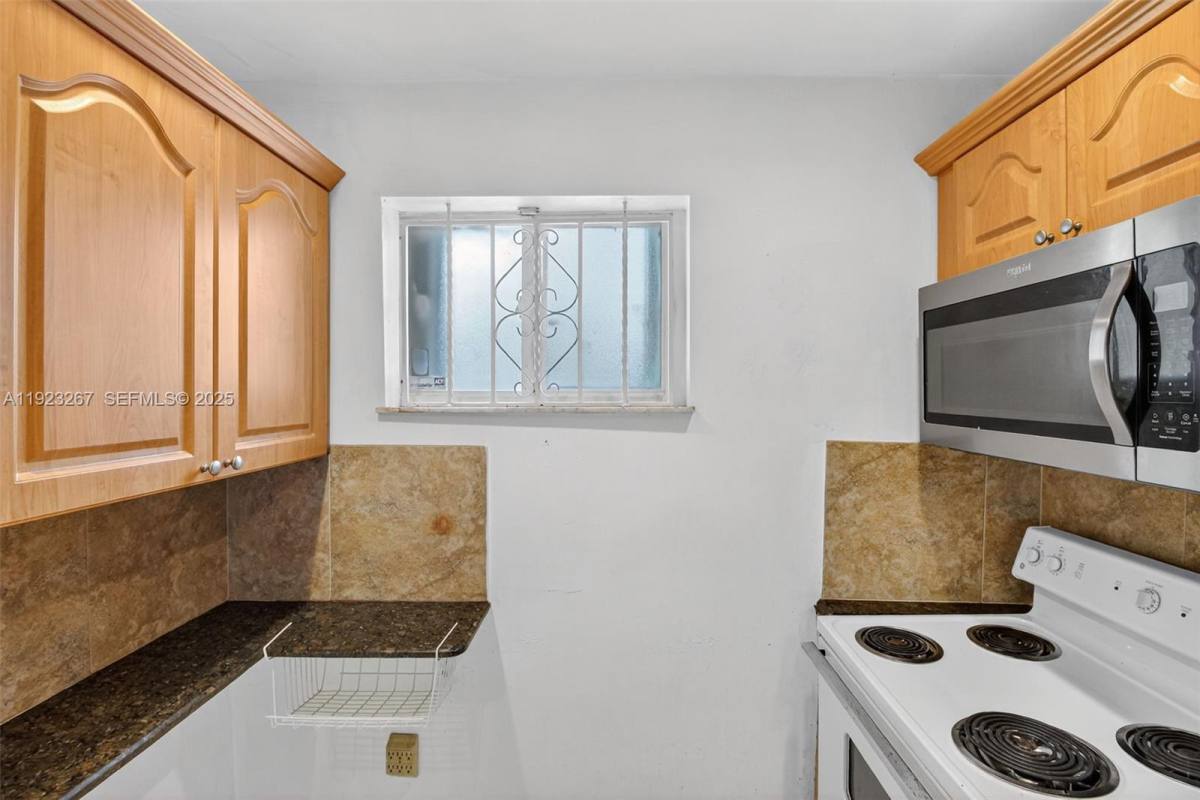 Apartment for rent at 11309 SW 200th St #11309209C, Miami, FL 33157