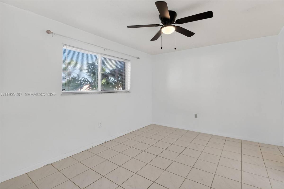 Apartment for rent at 11309 SW 200th St #11309209C, Miami, FL 33157