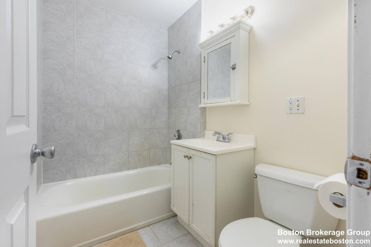 Apartment for rent at 59 Hillside St #13, Roxbury Crossing, MA 02120