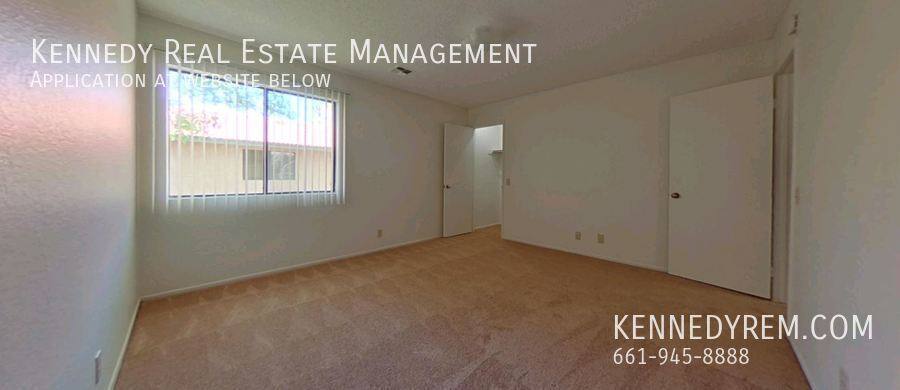 Townhouse for rent at 1757 W Ave J-15 #5, Lancaster, CA 93534