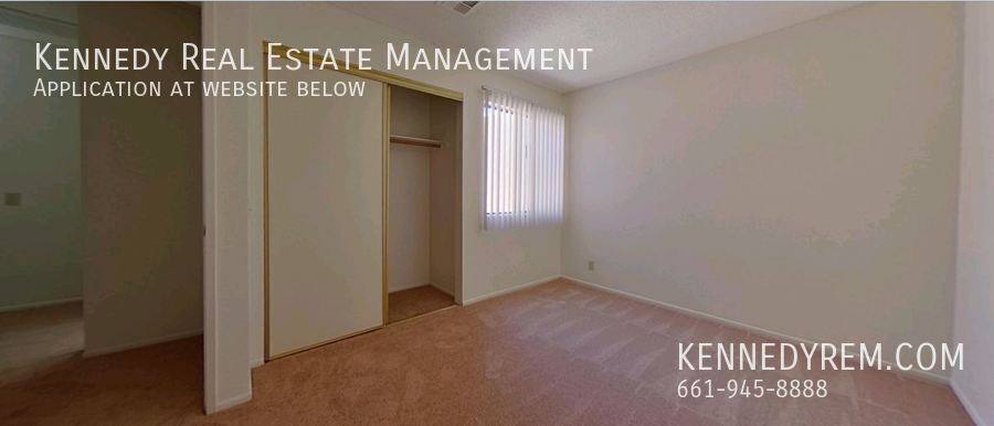 Townhouse for rent at 1757 W Ave J-15 #5, Lancaster, CA 93534