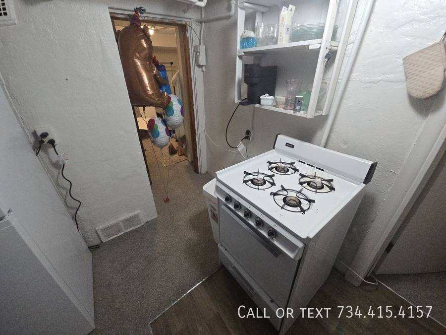 Apartment for rent at 906 Packard St #4, Ann Arbor, MI 48104