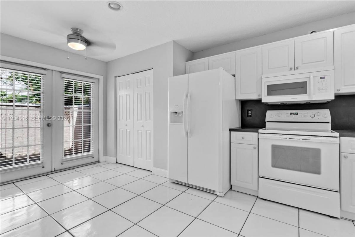 Townhouse for rent at 11668 SW 91st Terrace, Miami, FL 33176
