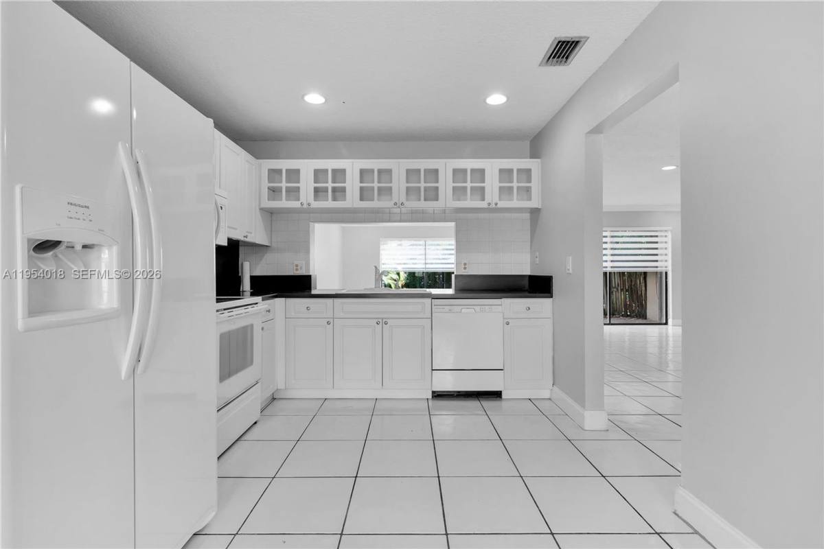 Townhouse for rent at 11668 SW 91st Terrace, Miami, FL 33176