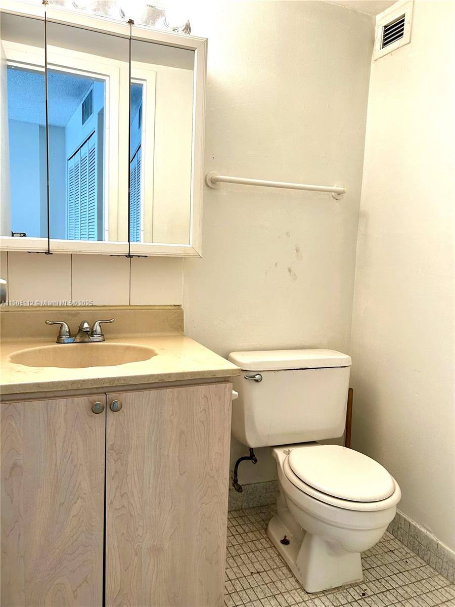 Apartment for rent at 16909 N Bay Rd #103, North Miami Beach, FL 33160