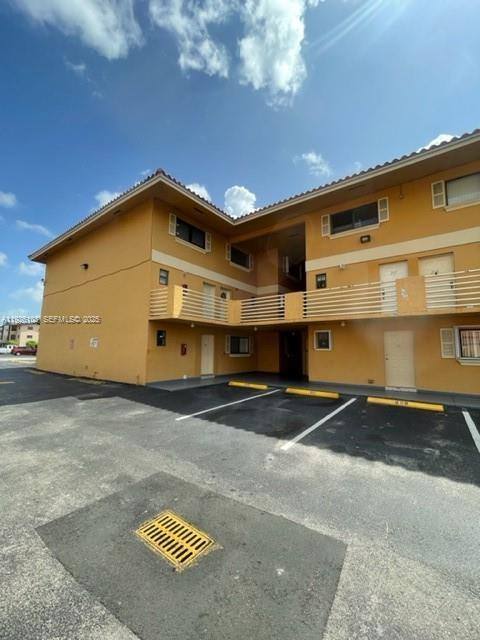 Apartment for rent at 180 Royal Palm Rd #109, Hialeah, FL 33016