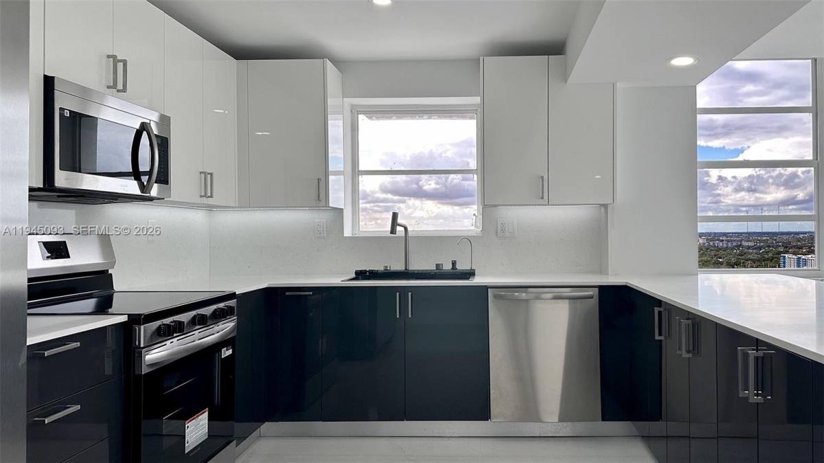 Apartment for rent at 2750 NE 183rd St #2608, North Miami Beach, FL 33160