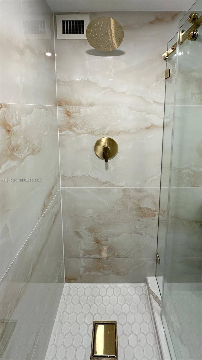 Apartment for rent at 2750 NE 183rd St #2608, North Miami Beach, FL 33160
