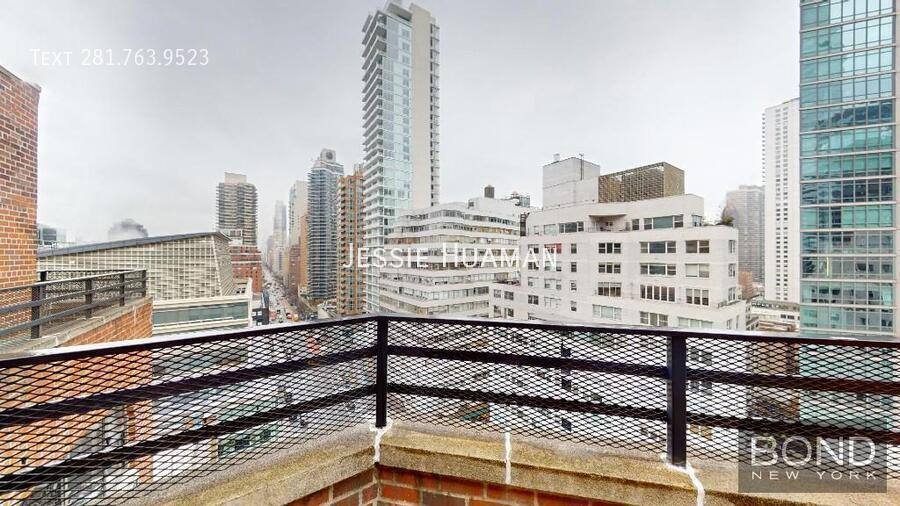 Apartment for rent at 157 E 57th St #A, New York, NY 10022