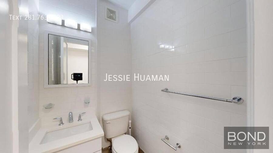 Apartment for rent at 157 E 57th St #A, New York, NY 10022