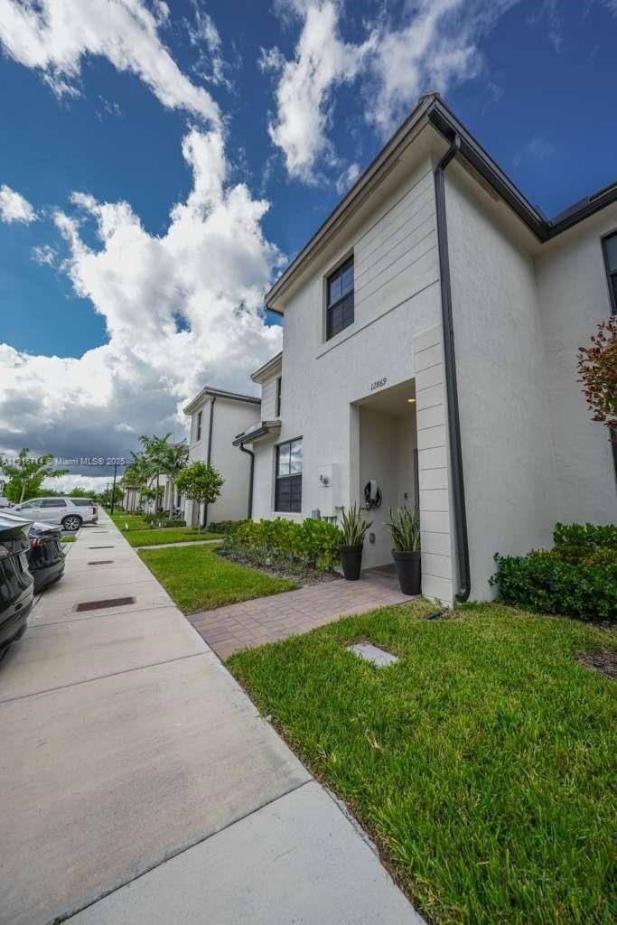 Townhouse for rent at 12869 SW 233rd Terrace, Homestead, FL 33032